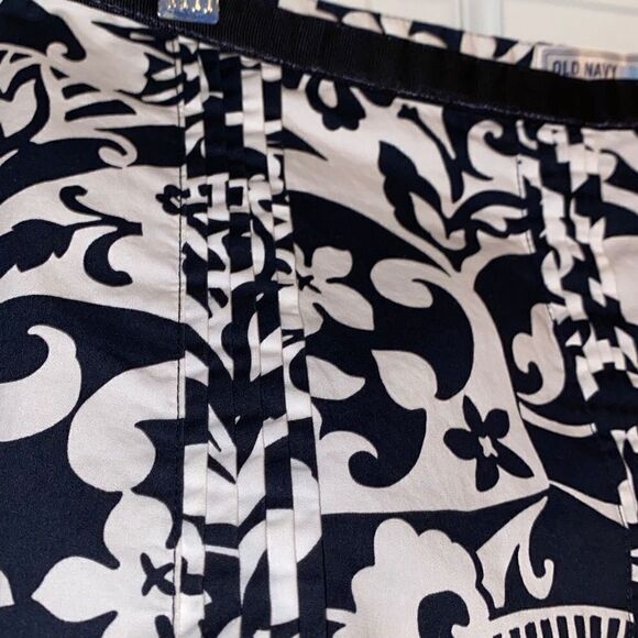 🔥3/$20🔥 Old Navy black and white cotton skirt size 4 - Picture 5 of 9